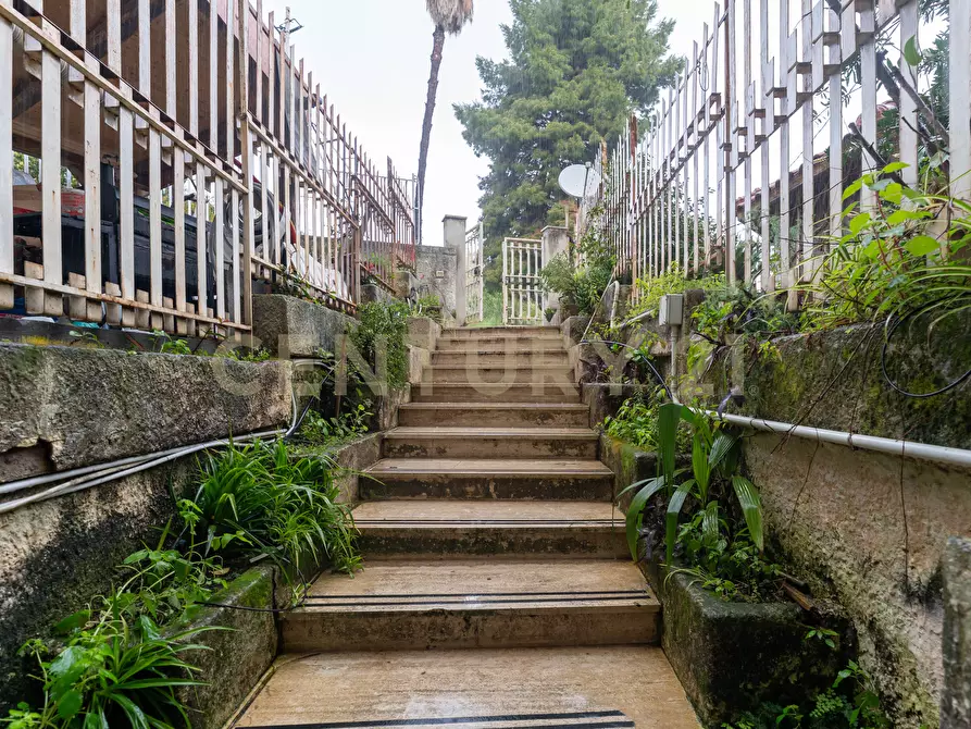 Immagine 4 di Bilocale in vendita  in Via Livorno 101 a Aci Castello