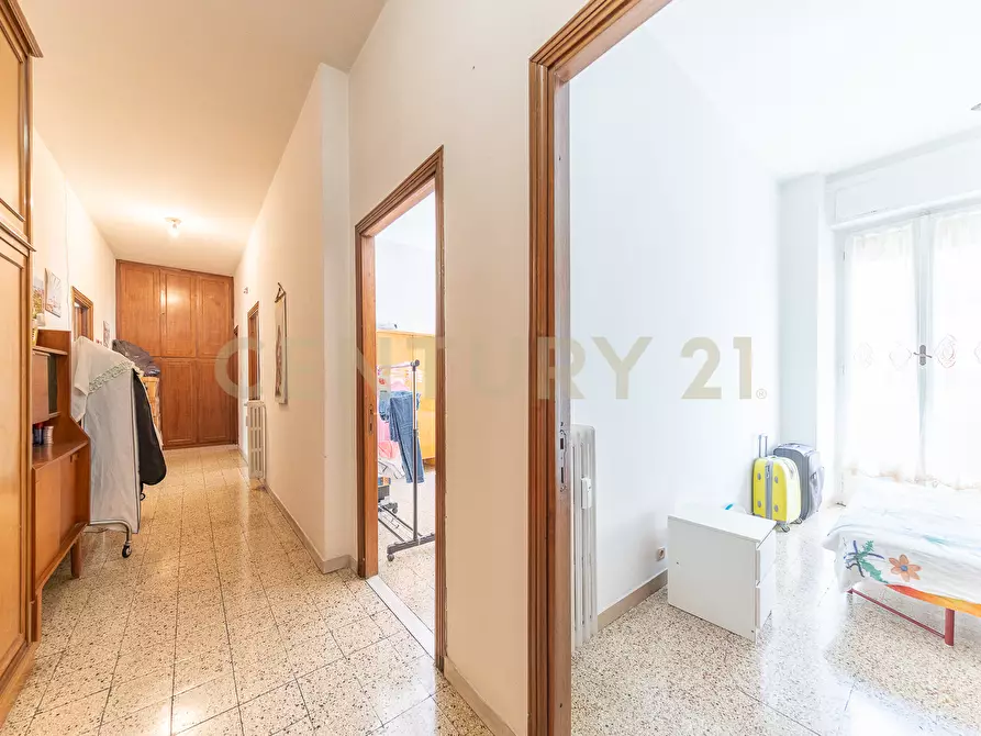 Immagine 7 di Trilocale in vendita  in Via Rosa Guarnieri Carducci 3 a Roma