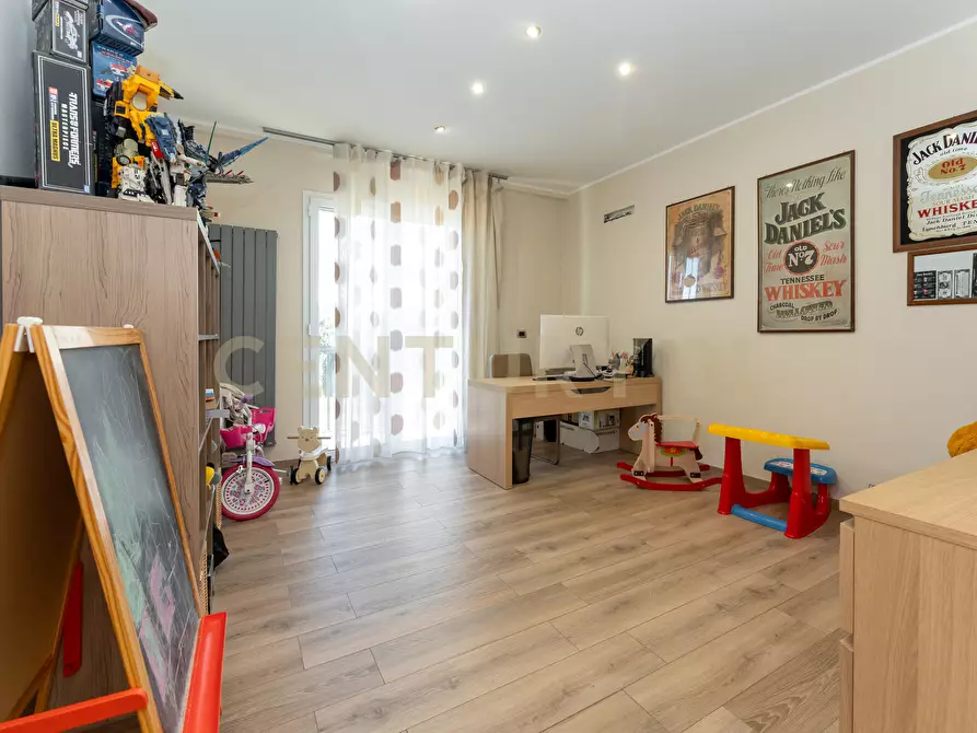 Immagine 33 di Pentalocale in vendita  in Via Lo Jacono Francesco 53 a Sant'agata Li Battiati