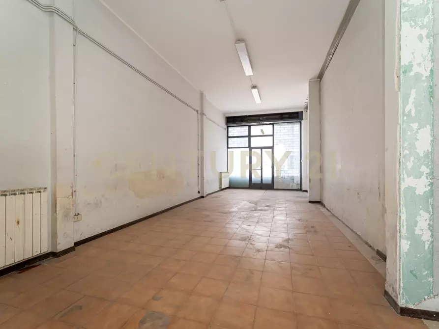 Immagine 17 di Attività commerciale in vendita  in Via Vittorio Emanuele 424 a Paterno'