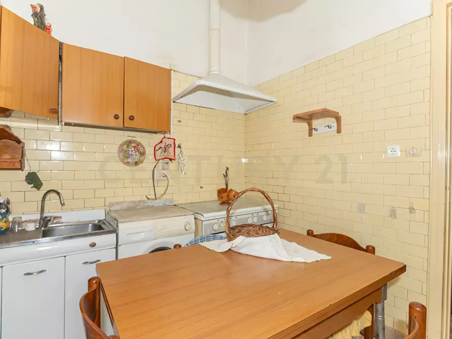 Immagine 11 di Appartamento in vendita  in Via Notaro Jacopo 27 a Lentini