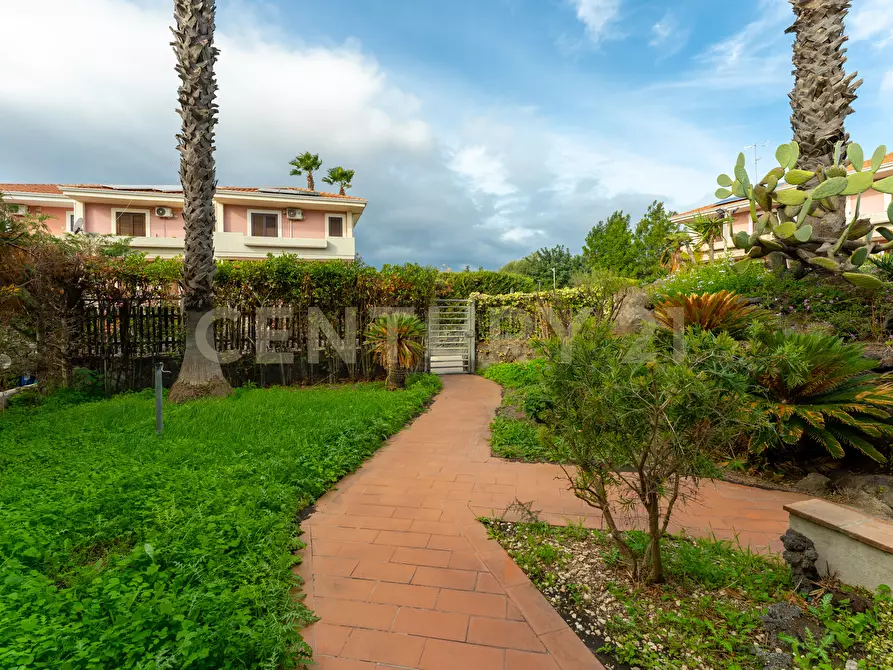 Immagine 10 di Villa in vendita  in Via Porto Marretti 17 a Mascalucia