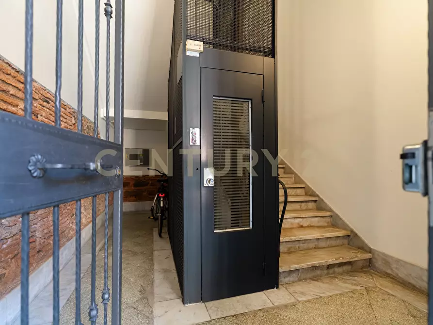 Immagine 8 di Bilocale in affitto  in Via Etnea 299 a Catania