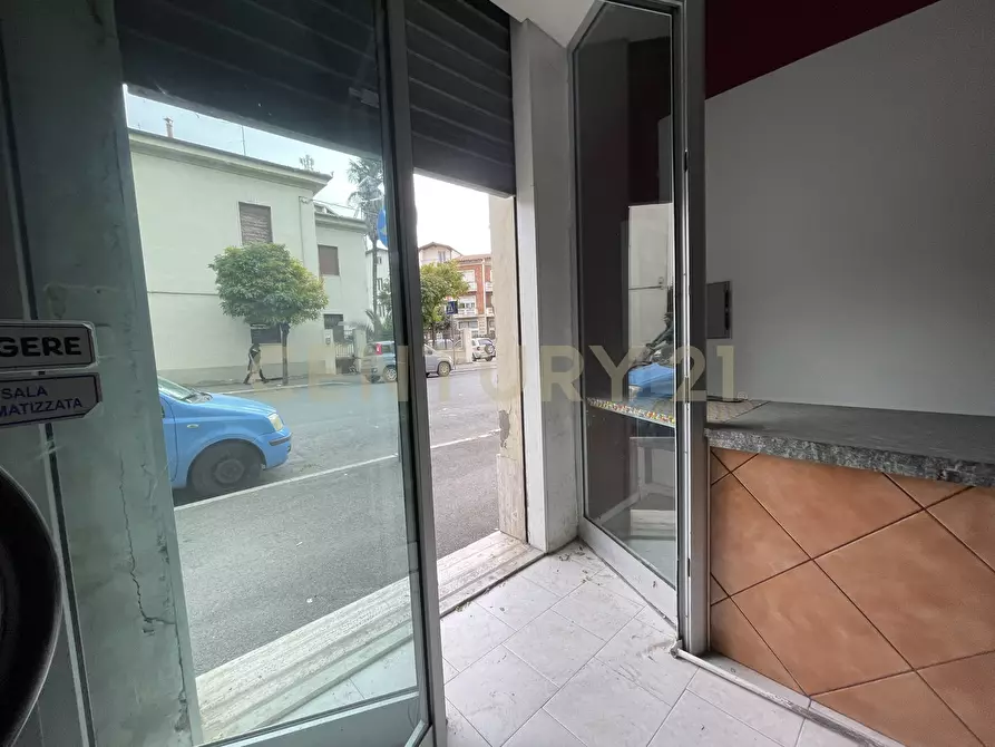 Immagine 5 di Locale commerciale in vendita  in Via Guglielmo Oberdan 27 a Grosseto