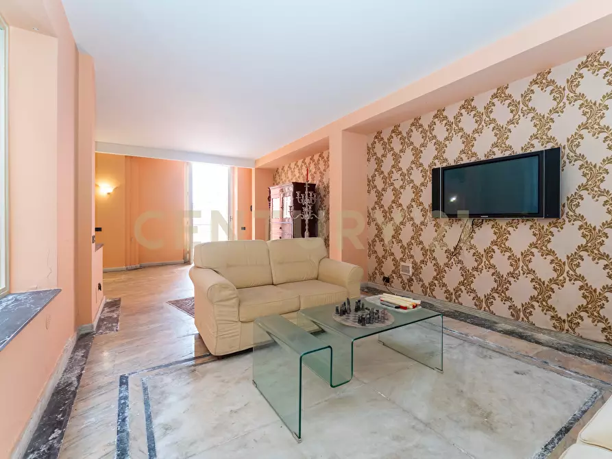 Immagine 23 di Villa in vendita  in Via Ingegnere 130 a Catania