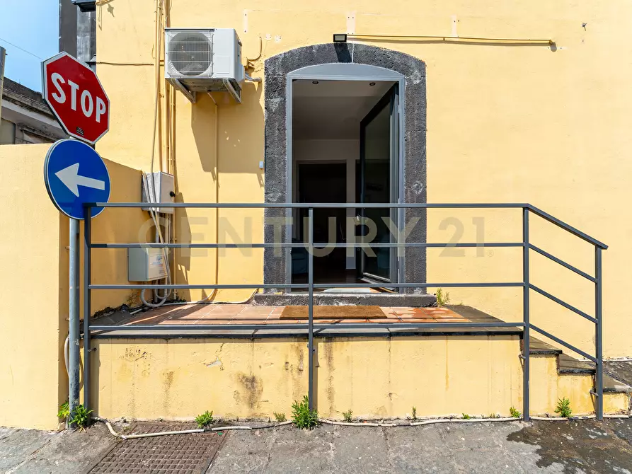 Immagine 61 di Casa indipendente in vendita  in Via Giuseppe Garibaldi 68-70-72 a Nicolosi
