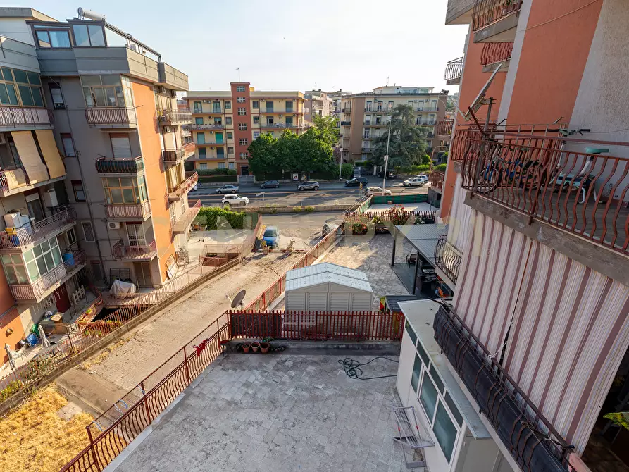 Immagine 10 di Quadrilocale in vendita  in Via Saverio Fiducia 15 a Catania