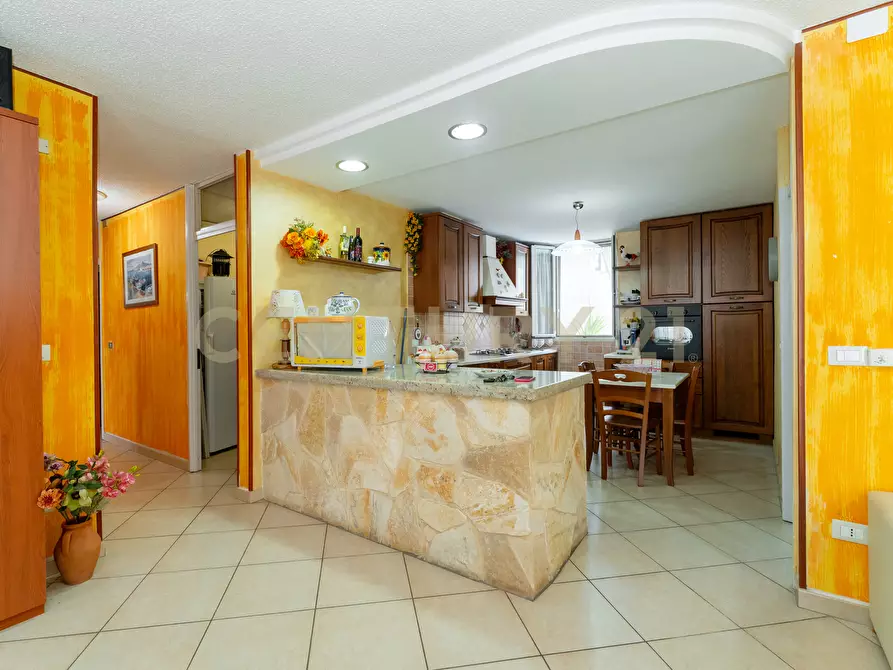 Immagine 17 di Pentalocale in vendita  in Via della Grotta 2 a Augusta