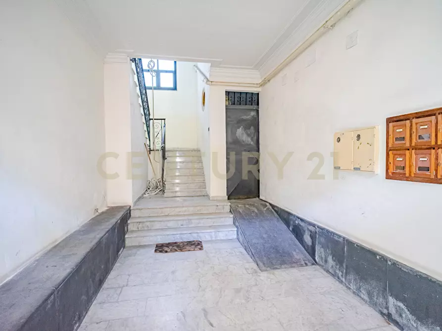 Immagine 19 di Pentalocale in vendita  in Via Francesco Riso 34 a Catania
