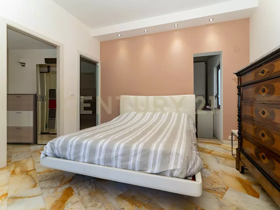 Immagine 80 di Villa in vendita  in Via Antonello da Messina 57 a Aci Castello