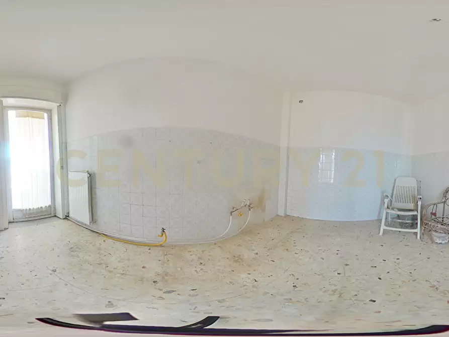 Immagine 52 di Pentalocale in vendita  in Via Carnazza 2 a Tremestieri Etneo