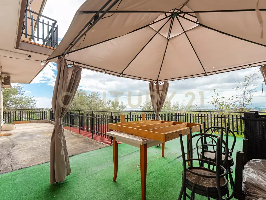 Immagine 35 di Quadrilocale in vendita  in Via Pompeo Vecchio 29 a Mascalucia