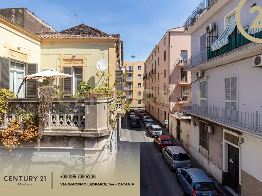 Immagine 39 di Bilocale in vendita  in Via F. Bianco 2 a Catania