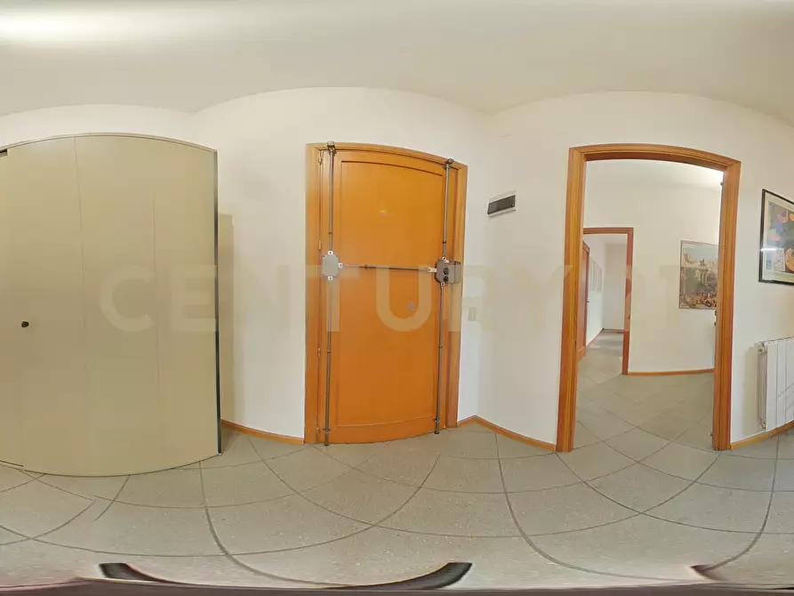 Immagine 47 di Ufficio in vendita  in Via Convento del Carmine 5 a Tremestieri Etneo