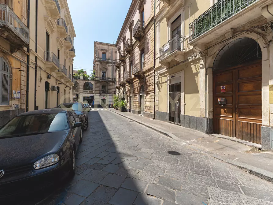 Immagine 1 di Appartamento in vendita  in Via Aloi 11 a Catania