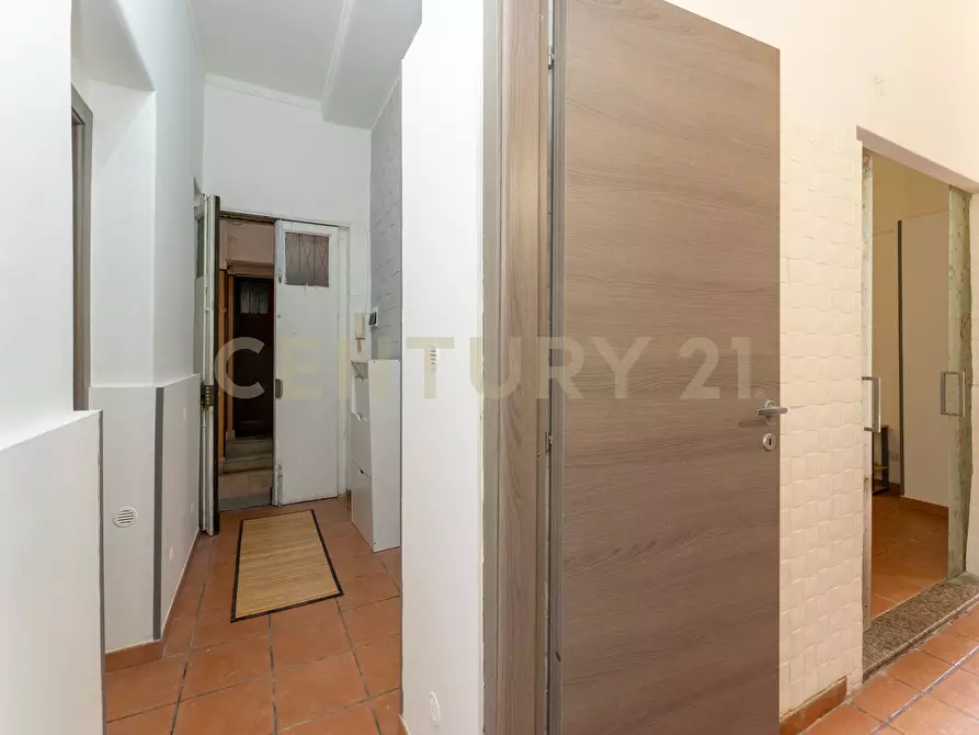 Immagine 7 di Trilocale in vendita  in Via Napoli 43 a Catania