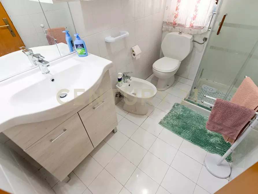 Immagine 28 di Porzione di casa in vendita  in Via Simone Neri 7 a Mascali