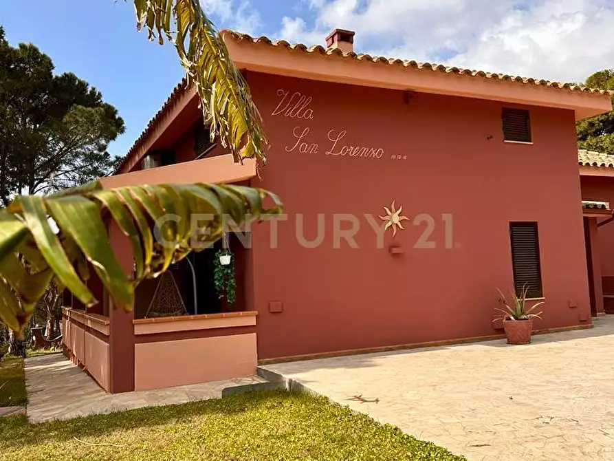 Immagine 6 di Villa in vendita  in Via dei Pioppi 57 a Quartu Sant'elena