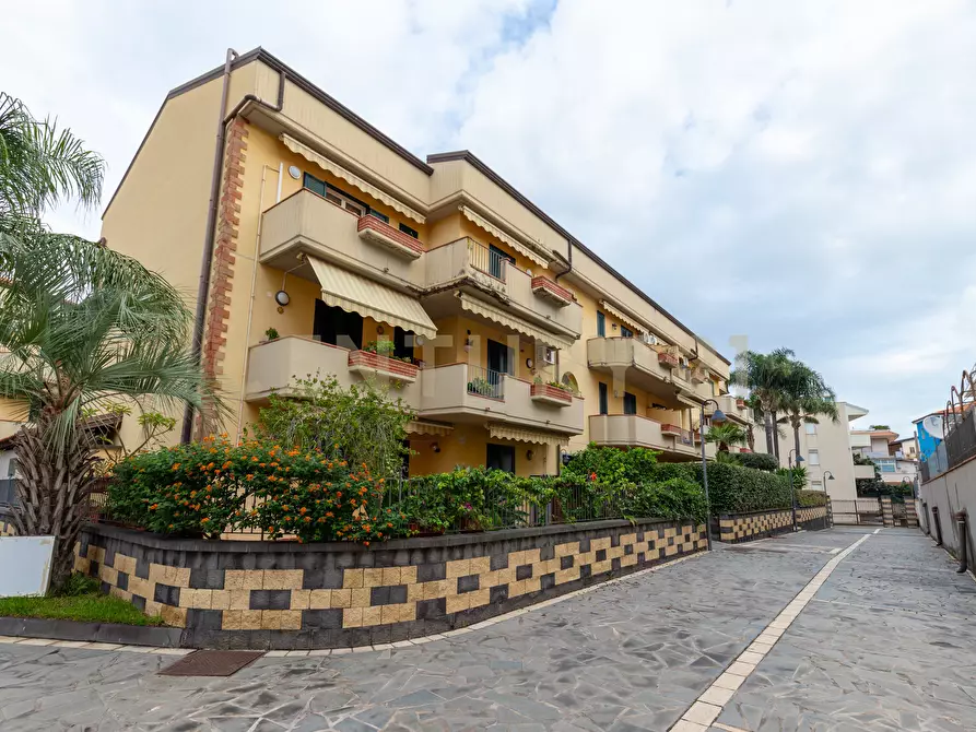 Immagine 57 di Mansarda in vendita  in Via Spiaggia 39 a Mascali