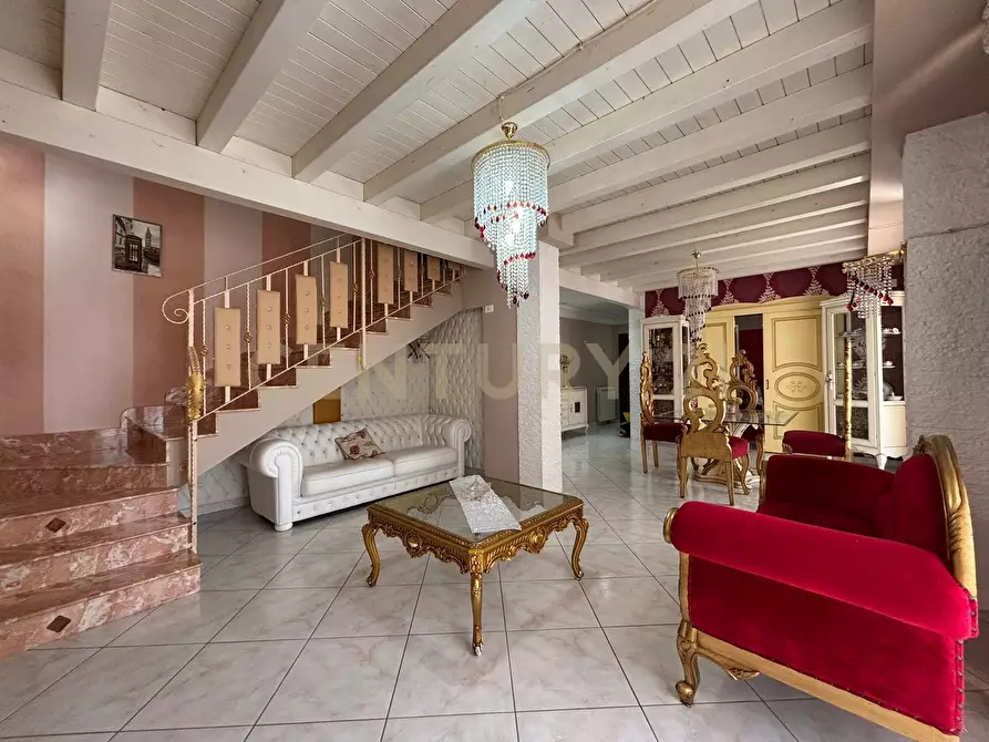 Immagine 51 di Pentalocale in vendita  in Via Giuseppe Basile 2 a Agrigento