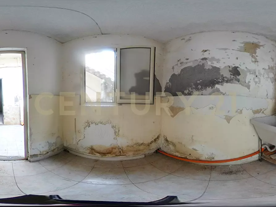 Immagine 27 di Bilocale in vendita  in Via Giudice 8 a Catania