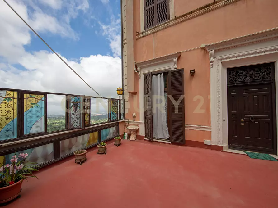 Immagine 42 di Pentalocale in vendita  in Viale Madonna del Tufo 26 a Rocca Di Papa