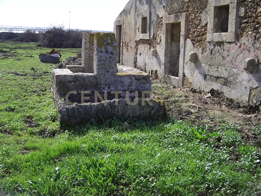 Immagine 11 di Terreno industriale in vendita  in Viale Pantanelli a Siracusa