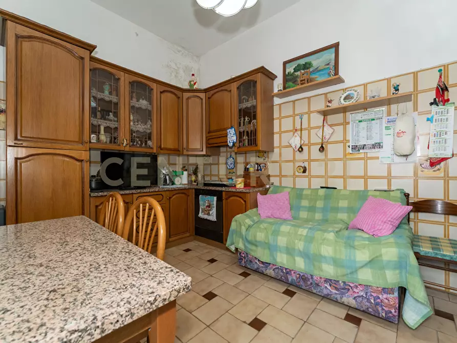Immagine 11 di Pentalocale in vendita  in Via Sottotenente Cantone 30 a Mascalucia