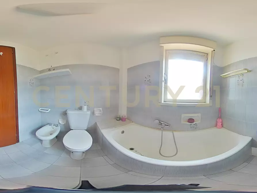 Immagine 53 di Trilocale in vendita  in Via San Nicolò 134 a Aci Catena