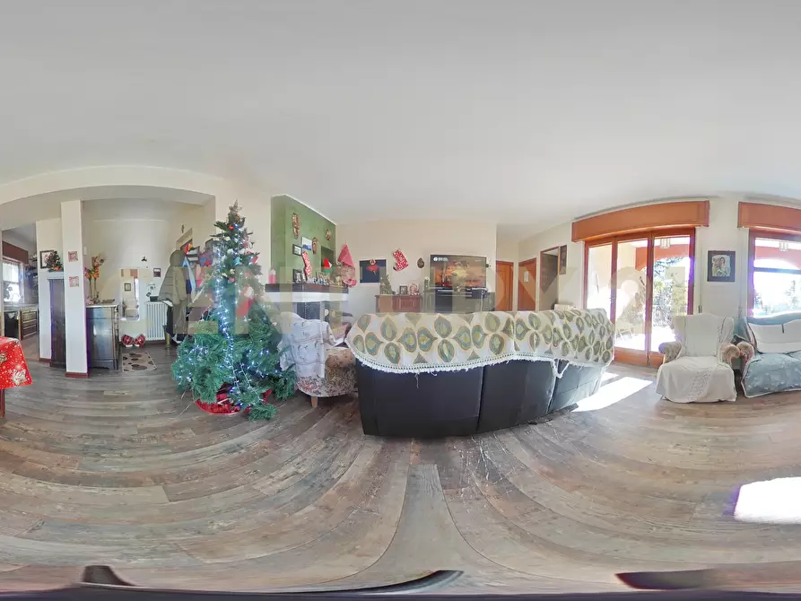 Immagine 59 di Villa in vendita  in Via della Regione 70 a Pedara