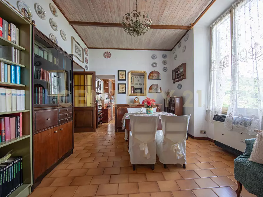 Immagine 5 di Pentalocale in vendita  in Viale Madonna del Tufo 26 a Rocca Di Papa