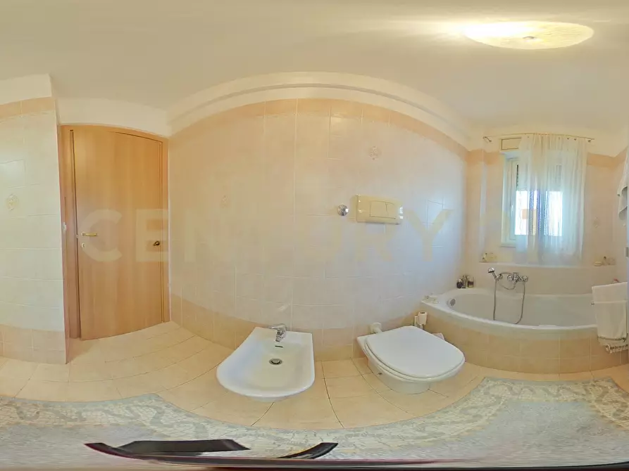 Immagine 66 di Pentalocale in vendita  in Via Acquedotto Greco 248 a Catania