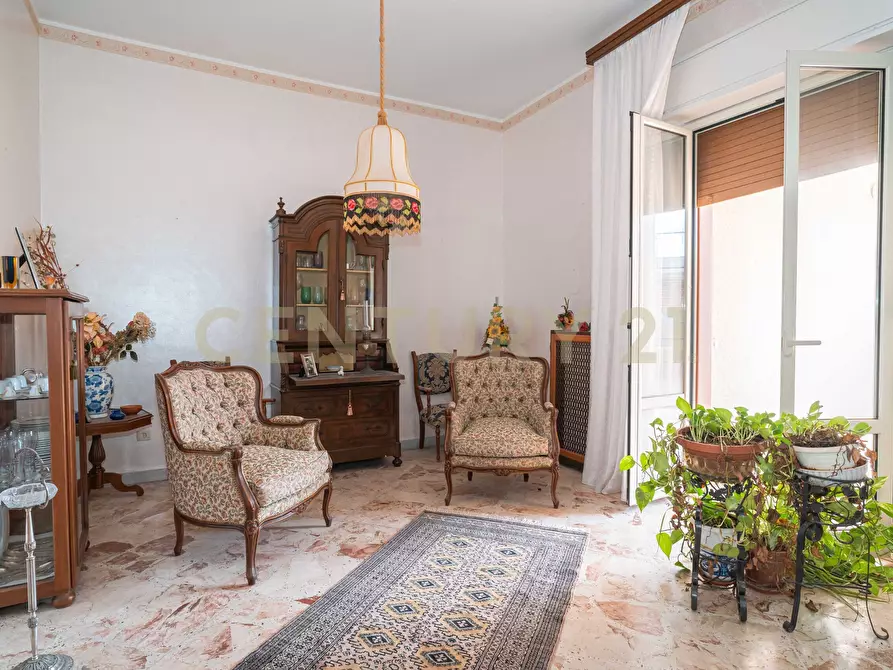 Immagine 17 di Pentalocale in vendita  in Via Catania 42 a Enna