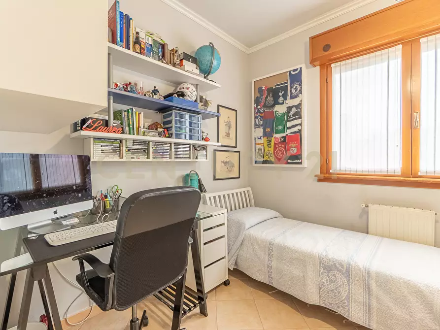 Immagine 35 di Quadrilocale in vendita  in Via Moggio Udinese 28 a Roma