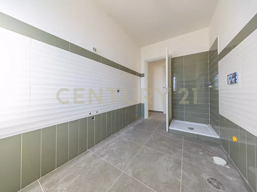 Immagine 18 di Casa trifamiliare in vendita  in Via Basento 4 a Aprilia