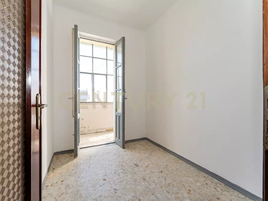 Immagine 8 di Bilocale in vendita  in Via Caduti del Lavoro 131 a Catania
