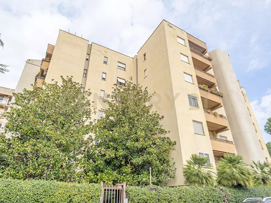 Immagine 23 di Quadrilocale in vendita  in Via Vittorio Valletta 8 a Roma