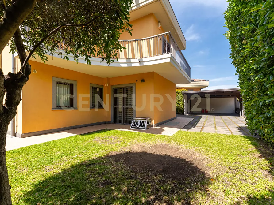 Immagine 13 di Villa in vendita  in Via Scala 58 a San Gregorio Di Catania