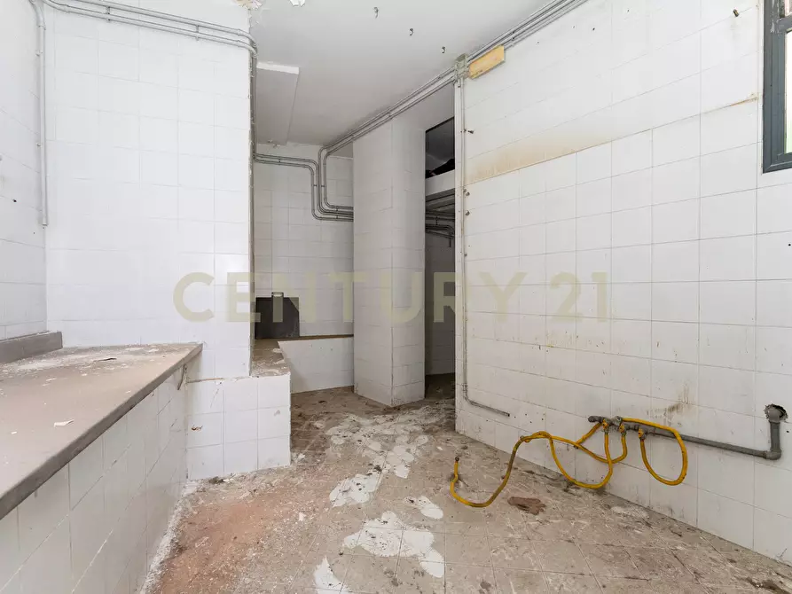 Immagine 19 di Attività commerciale in vendita  in Via Paolo Lopis 19/M a Catania