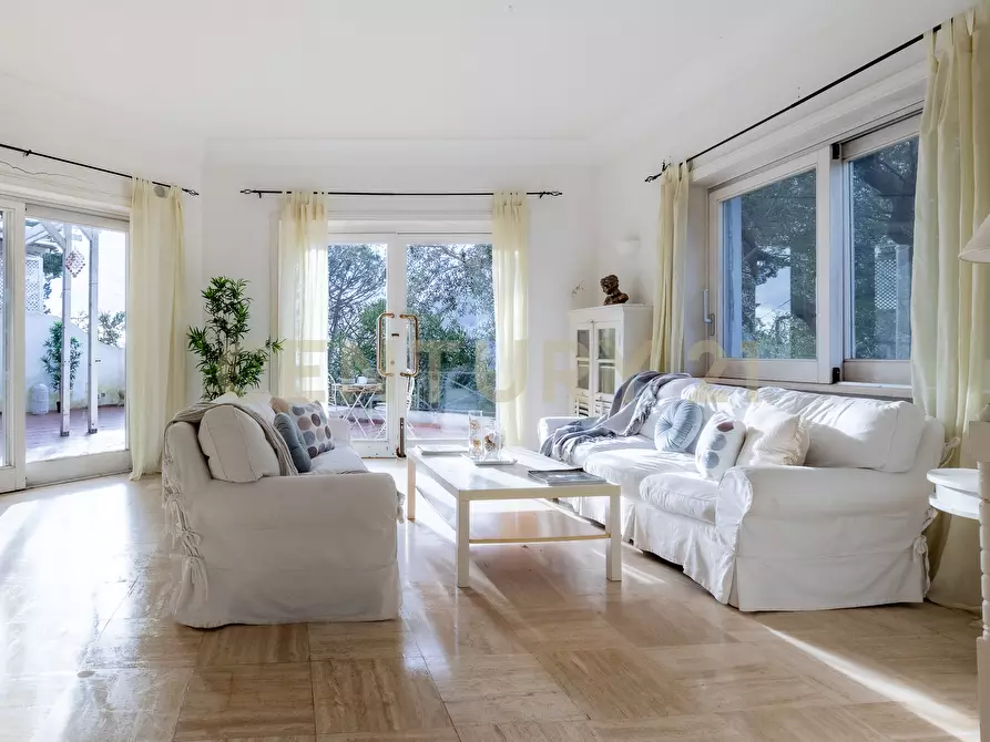 Immagine 15 di Villa in vendita  in Via Tuoro 11 a Capri