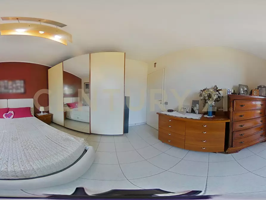 Immagine 48 di Quadrilocale in vendita  in Via Gesualdo Bufalino 1 a Aci Catena