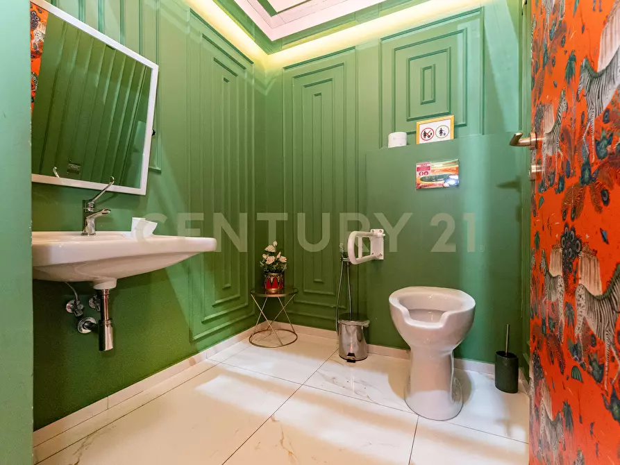 Immagine 46 di Pizzeria / Pub in vendita  in Viale Vittorio Veneto 7a a Catania