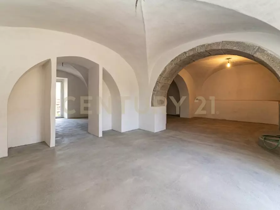 Immagine 10 di Villa in vendita  in Via Quartiere Longo 18 a Aci Castello