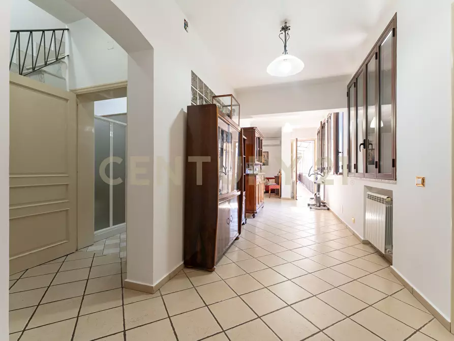 Immagine 37 di Villa in vendita  in Via Quartiere Longo 18 a Aci Castello