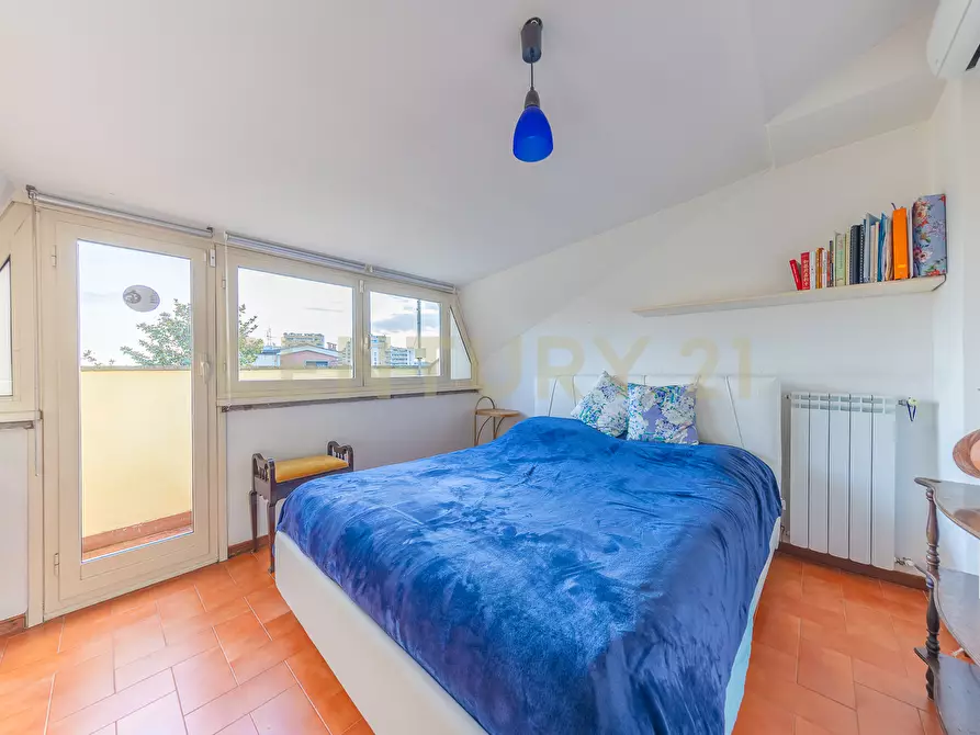 Immagine 52 di Casa bifamiliare in vendita  in Via Paolo Monelli 11 a Roma