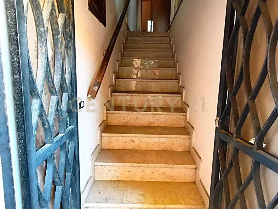 Immagine 18 di Locale commerciale in vendita  in Corso Vittorio Emanuele 12 a Sciacca