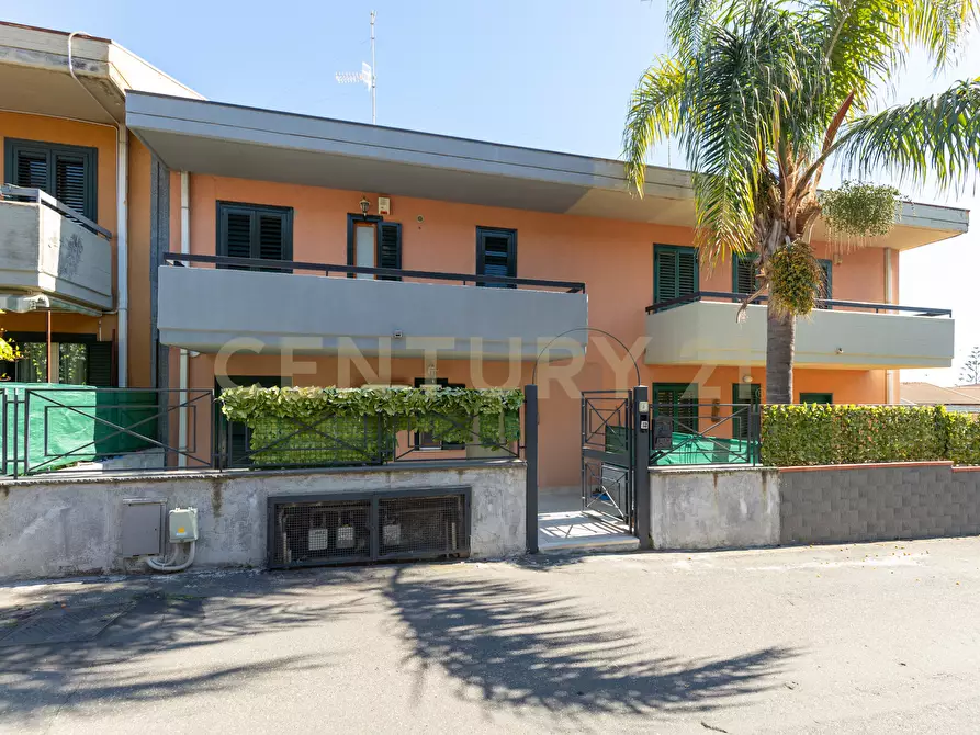 Immagine 2 di Quadrilocale in affitto  in Via Vampolieri 34 a Aci Catena