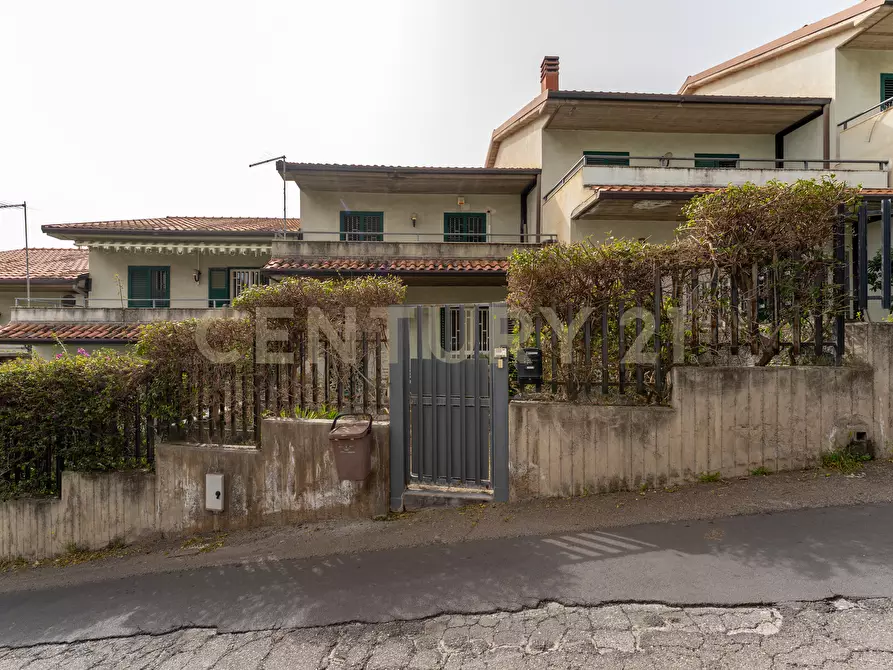Immagine 6 di Villa in vendita  in Via Santa Rosa da Lima 17 a Catania