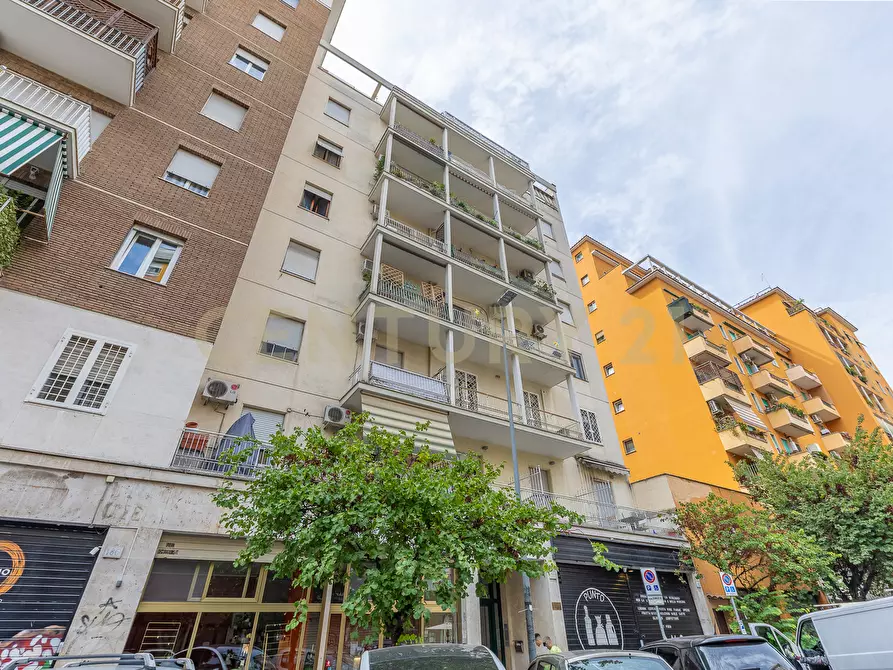 Immagine 41 di Attico in vendita  in Via Tripolitania 182 a Roma