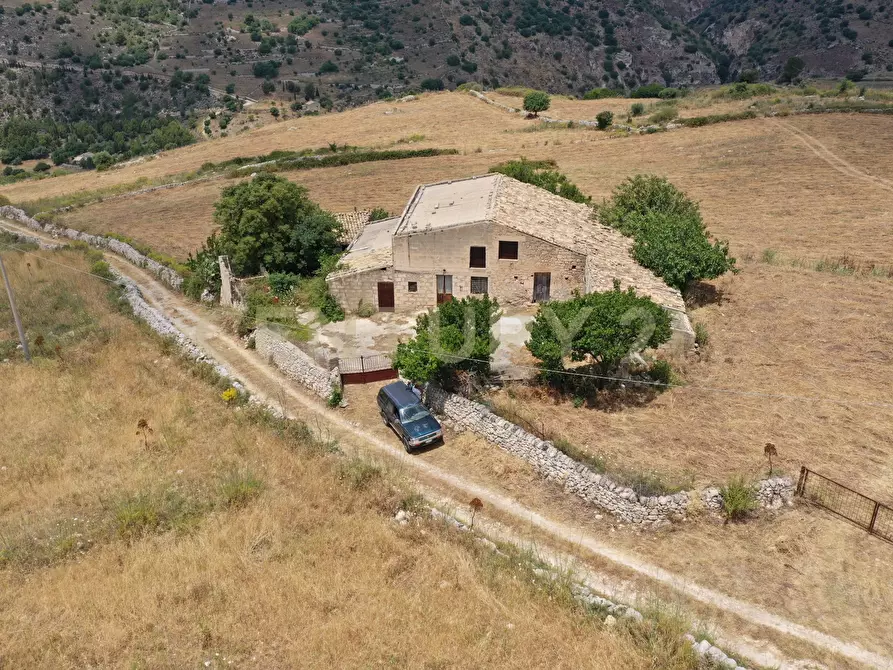 Immagine 2 di Villa in vendita  in SS115, km 323 a Ragusa